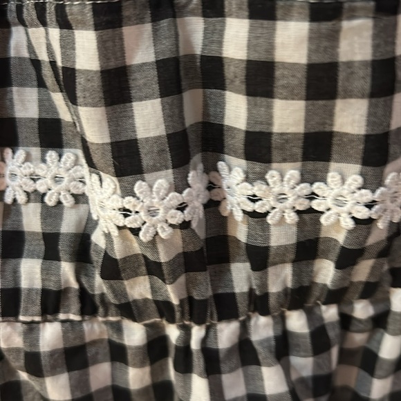 J. Crew Black and White Gingham Daisy Chain SZ M Top with Lace - Picture 6 of 9